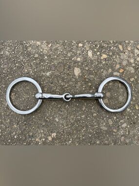 Horse Snaffle Bit o ring